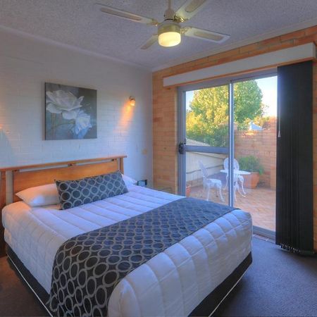 Cousins Motor Inn Inverell Extérieur photo