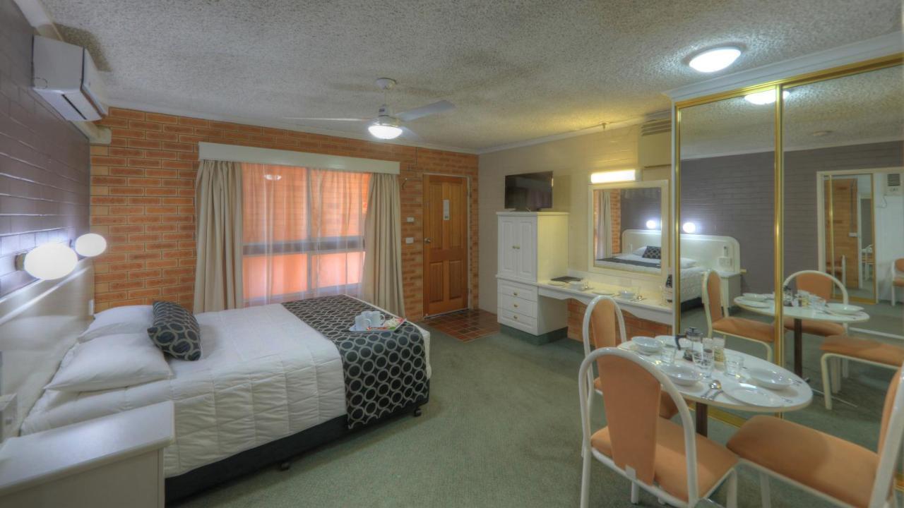 Cousins Motor Inn Inverell Extérieur photo