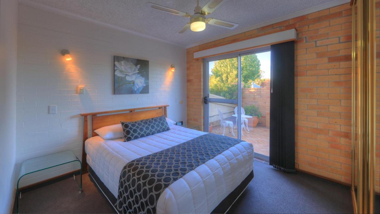 Cousins Motor Inn Inverell Extérieur photo
