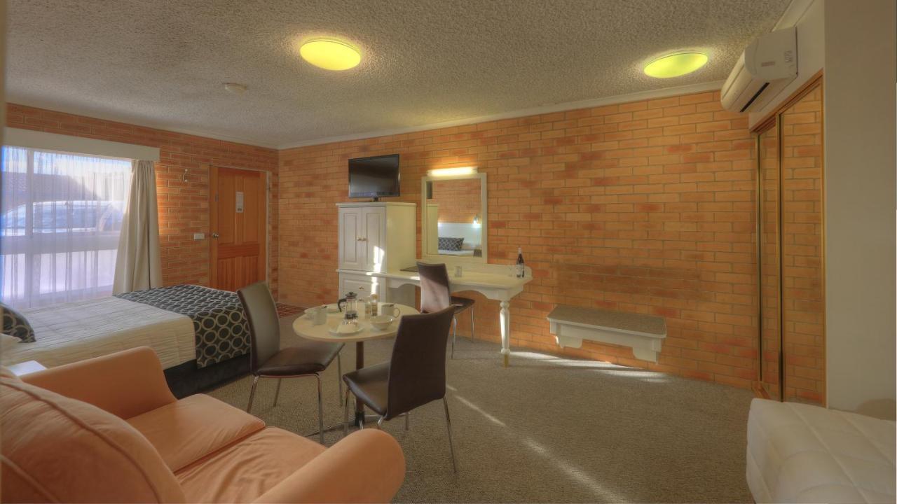 Cousins Motor Inn Inverell Extérieur photo