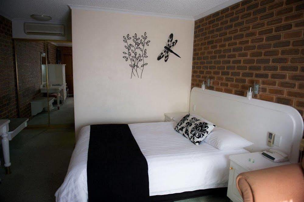 Cousins Motor Inn Inverell Extérieur photo