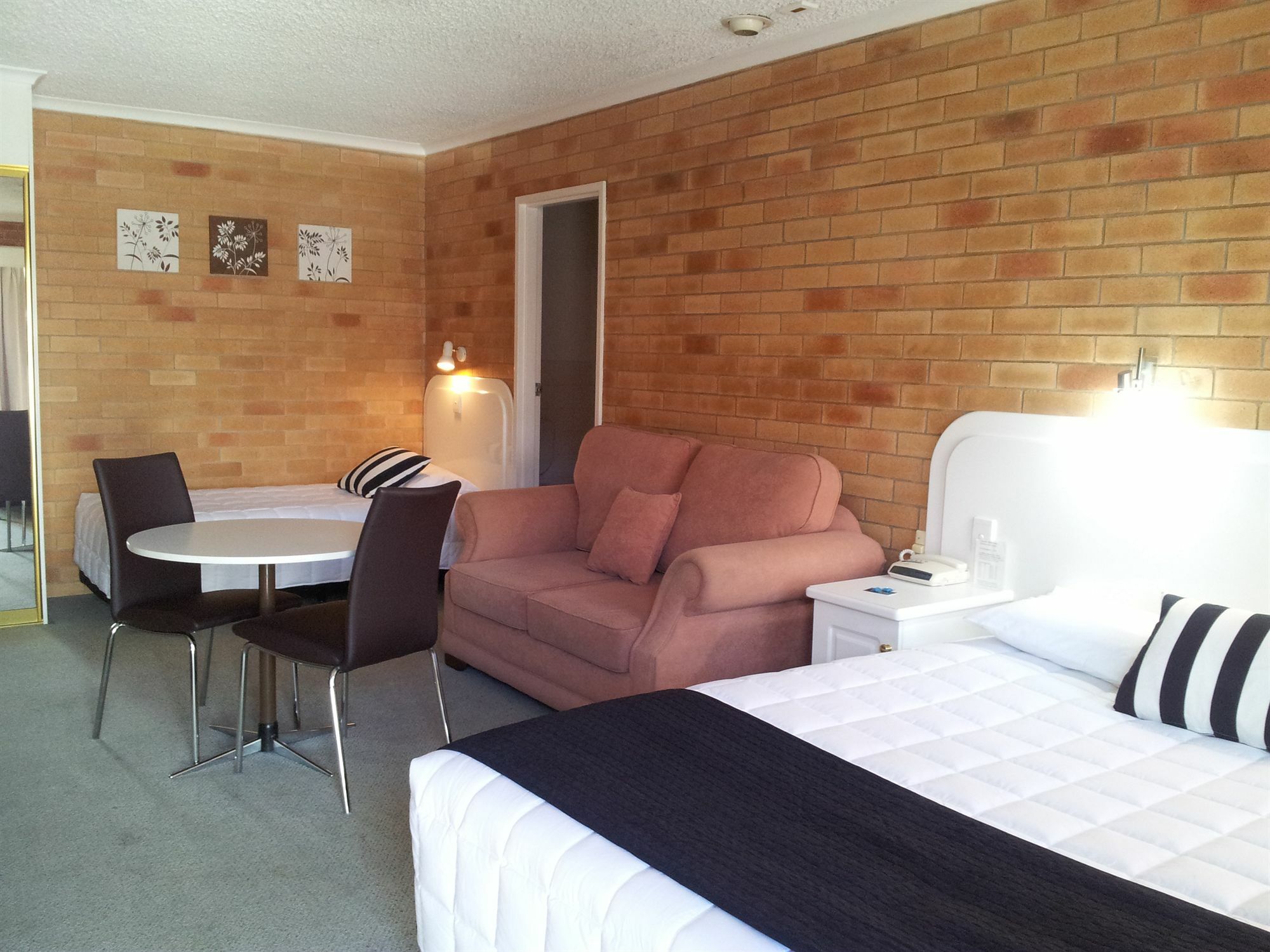 Cousins Motor Inn Inverell Extérieur photo